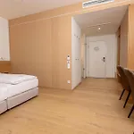 Western Spinnerei Hotel