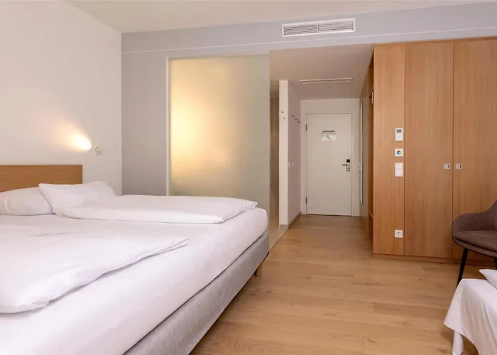 Western Spinnerei Otel 3*